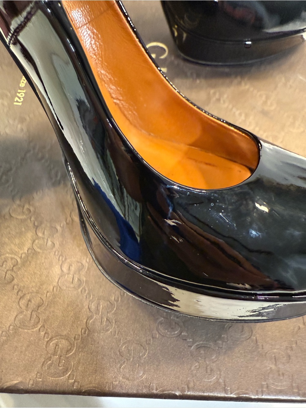 Gucci Black Patent Leather Peep-Toe Heels - Picture 4 of 5